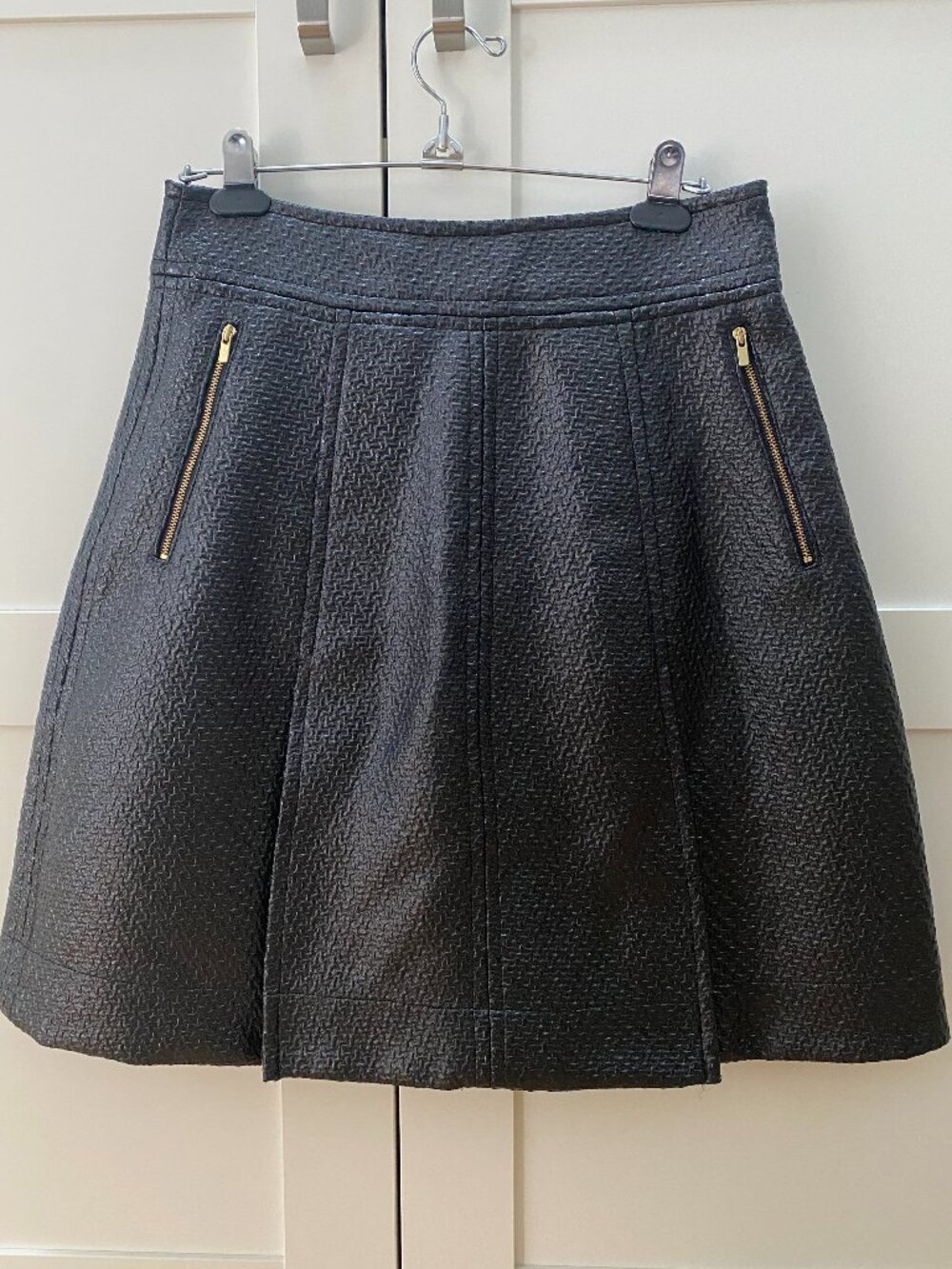 Banana Republic Faux Leather Textured Fit and Flare Skirt Sz. 6